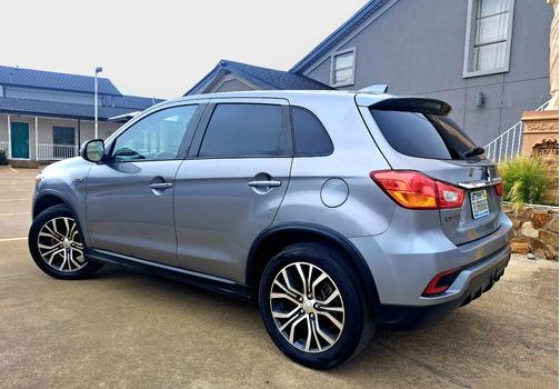 Gray 2019 Mitsubishi Outlander Sport 2.0 SE