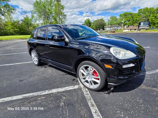 2010 Porsche Cayenne GTS