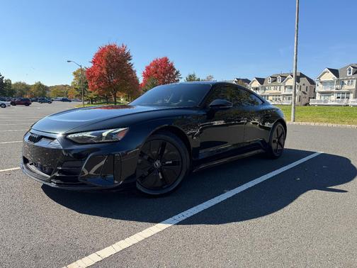 Black 2022 Audi e-tron GT Prestige