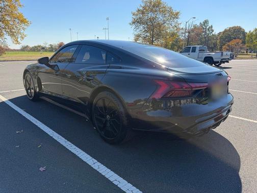 Black 2022 Audi e-tron GT Prestige
