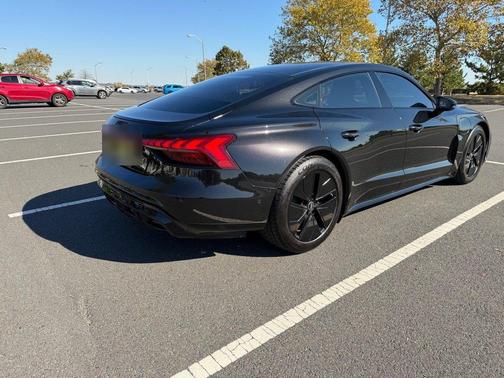 Black 2022 Audi e-tron GT Prestige