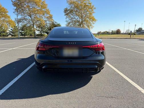 Black 2022 Audi e-tron GT Prestige