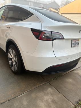 2023 Tesla Model Y RWD