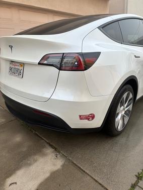 2023 Tesla Model Y RWD