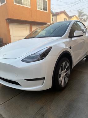 2023 Tesla Model Y RWD