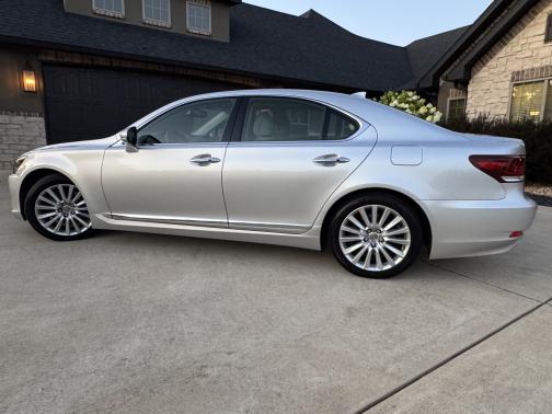 2017 Lexus LS 460 Base
