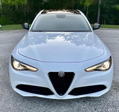 White 2019 Alfa Romeo Giulia Base
