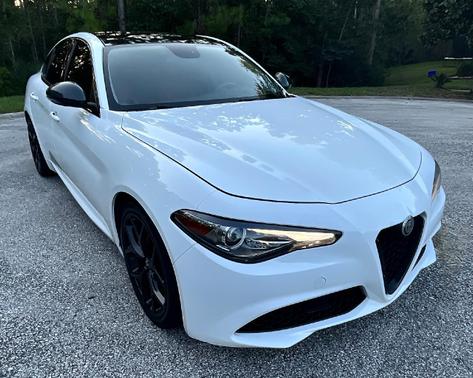 White 2019 Alfa Romeo Giulia Base