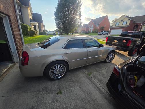 Gold 2008 Chrysler 300 LX