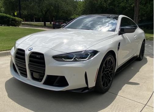 Photo 2 of 11 of 2022 BMW M4 Competition xDrive