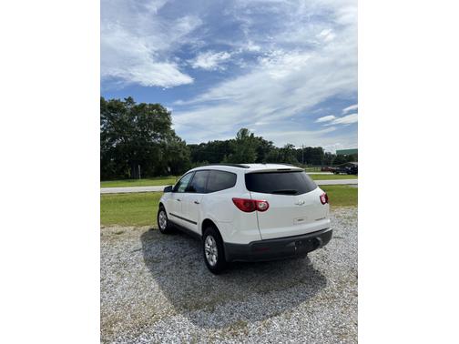 2011 Chevrolet Traverse LS