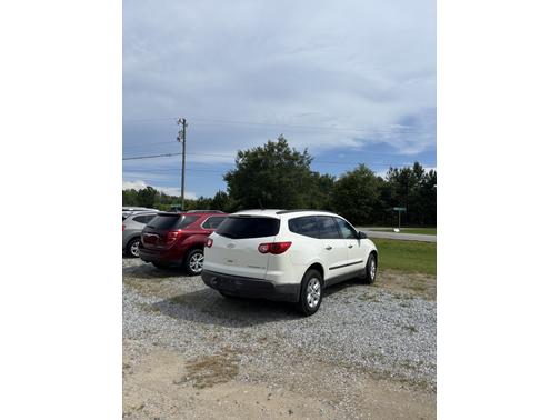 2011 Chevrolet Traverse LS