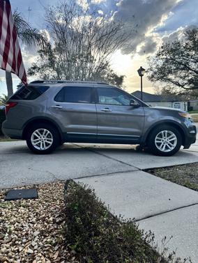 Brown 2014 Ford Explorer XLT