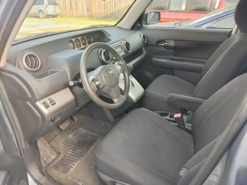 2010 Scion xB Base