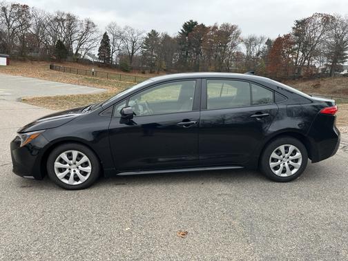 Black 2023 Toyota Corolla LE