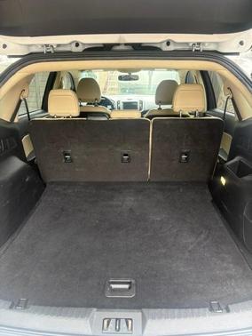 White 2017 Ford Edge SEL