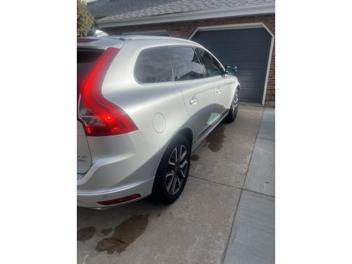 2016 Volvo XC60 T6 Drive-E