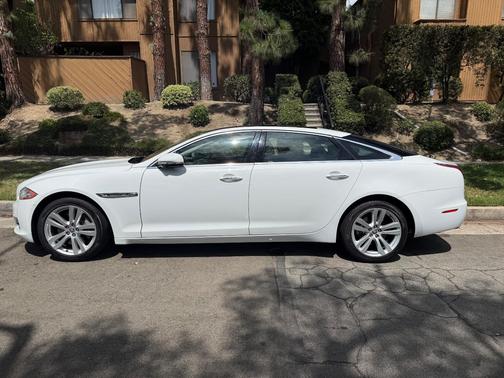White 2012 Jaguar XJ L