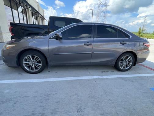2015 Toyota Camry SE