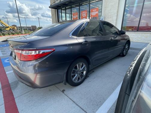 2015 Toyota Camry SE