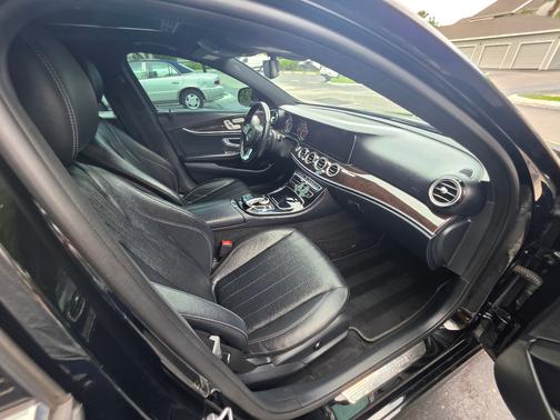 Black 2017 Mercedes-Benz E-Class E 300