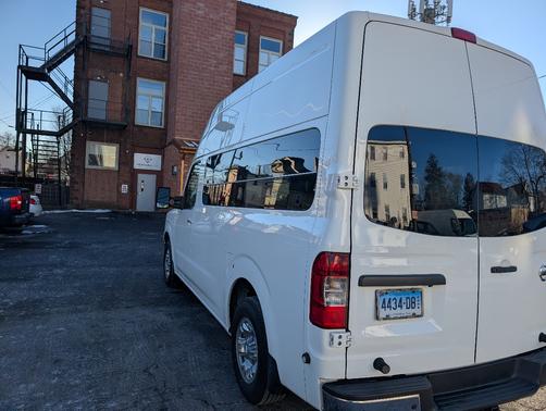 2014 Nissan NV Cargo NV2500 HD SV V8