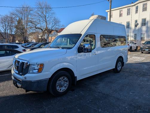 2014 Nissan NV Cargo NV2500 HD SV V8