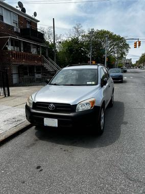 Silver 2006 Toyota RAV4 Base
