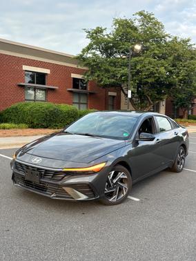 Green 2025 Hyundai ELANTRA HEV SEL Sport