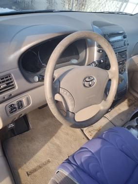 2008 Toyota Sienna LE