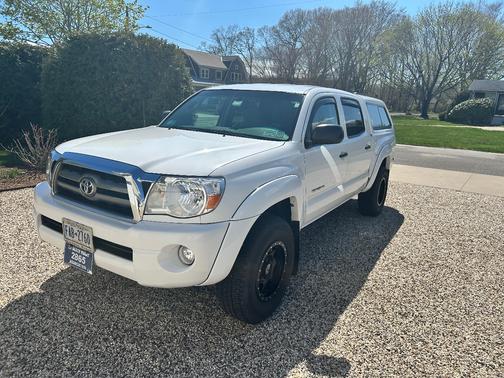 White 2010 Toyota Tacoma Double Cab