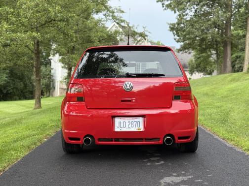 2004 Volkswagen R32 Base
