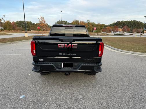 Black 2019 GMC Sierra 1500 Denali