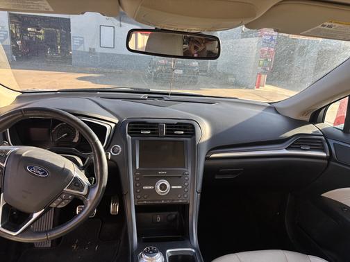 White 2017 Ford Fusion Titanium