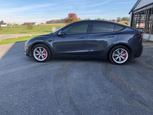 2022 Tesla Model Y Long Range