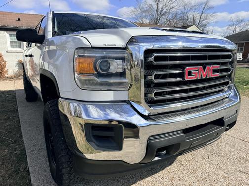 White 2017 GMC Sierra 2500 Base