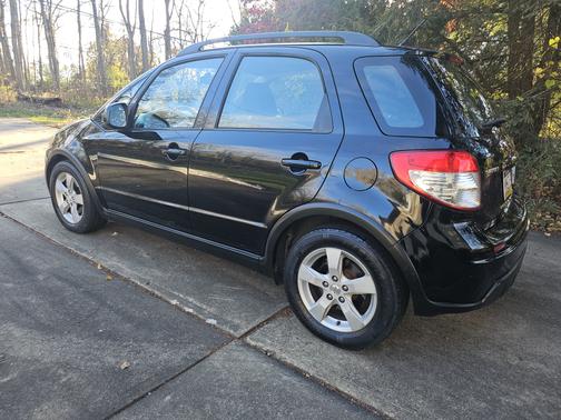 2012 Suzuki SX4 Premium