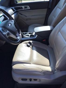 Gray 2014 Ford Explorer XLT