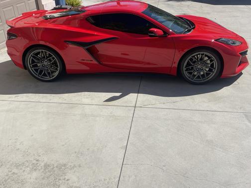 Red 2023 Chevrolet Corvette Z06 w/3LZ