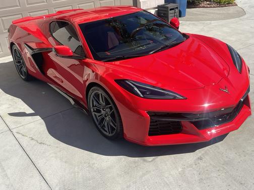 Red 2023 Chevrolet Corvette Z06 w/3LZ
