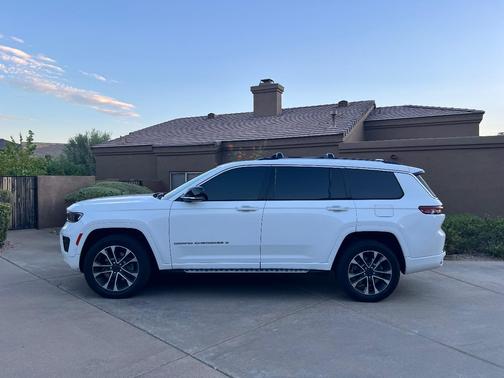 White 2021 Jeep Grand Cherokee L Overland