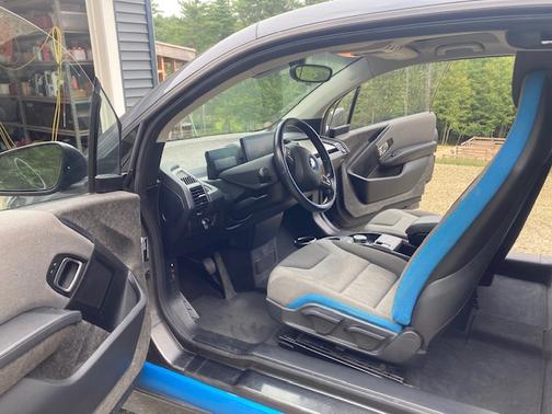 2017 BMW i3 94 Ah w/Range Extender