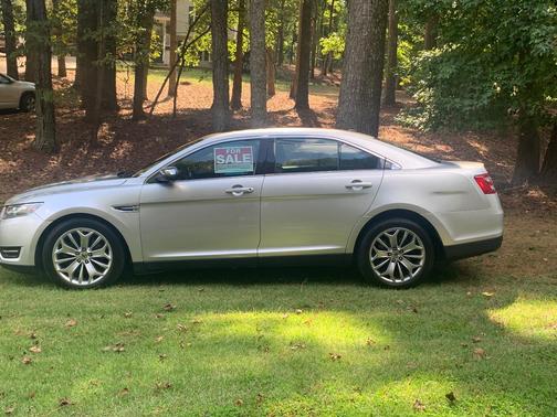 Silver 2013 Ford Taurus Limited