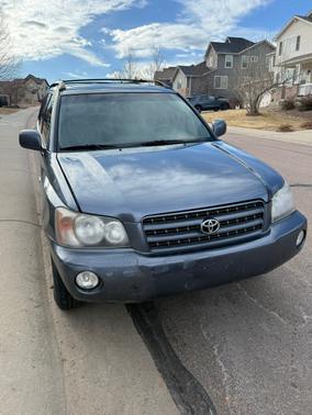 2001 Toyota Highlander Base