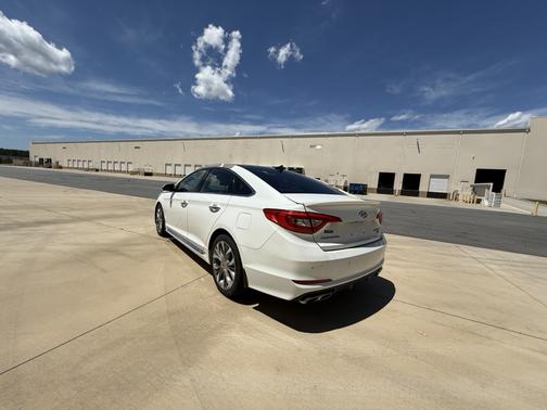 2015 Hyundai SONATA Limited 2.0T