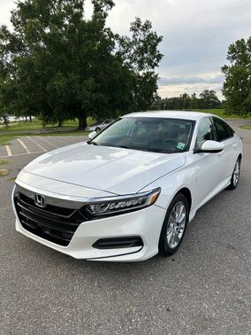 White 2018 Honda Accord LX