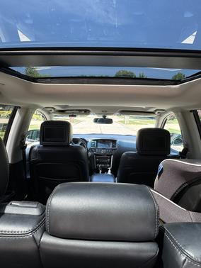Black 2014 Nissan Pathfinder Platinum