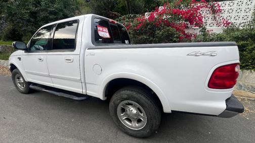2001 Ford F-150 Lariat SuperCrew