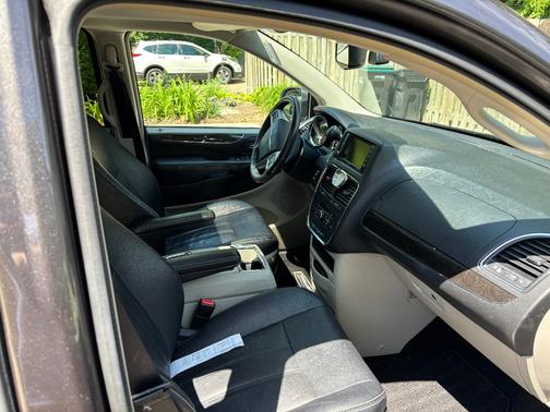 Gray 2016 Chrysler Town & Country Touring-L