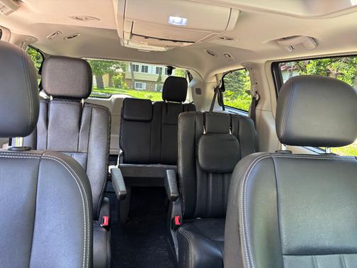 Gray 2016 Chrysler Town & Country Touring-L